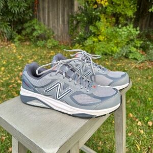 New Balance 1540v3. Women’s Size 9. Like New.